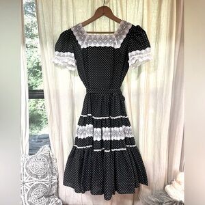 Vintage Twirl Swing Dance dress! The perfect costume. 😍